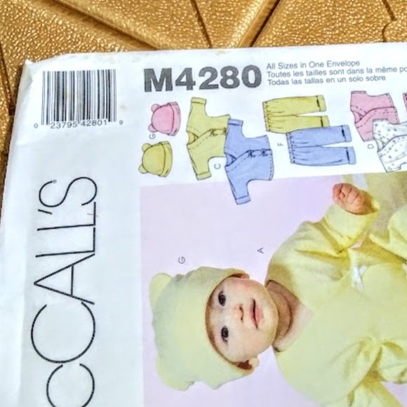 *McCALLS#M4280 & SIMPLICITY#4225*INFANT LAYETTE*SET OF 2 PATTERNS*PRICE IS FIRM - Picture 3 of 7